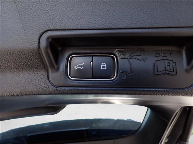 Used 2020 Ford Explorer XLT AWD/4WD image 9