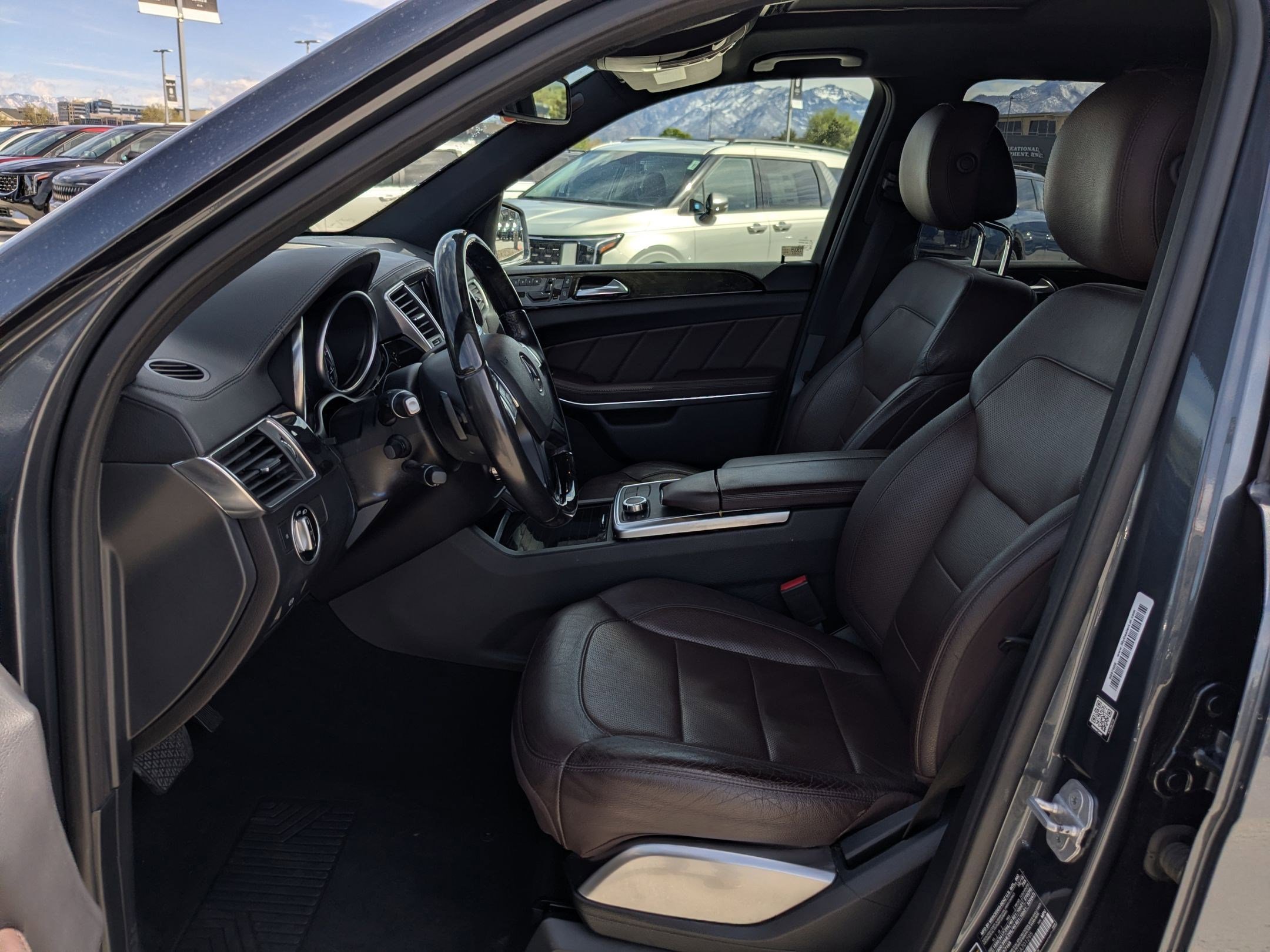 Used 2016 Mercedes-Benz GL 550 4MATIC image 26