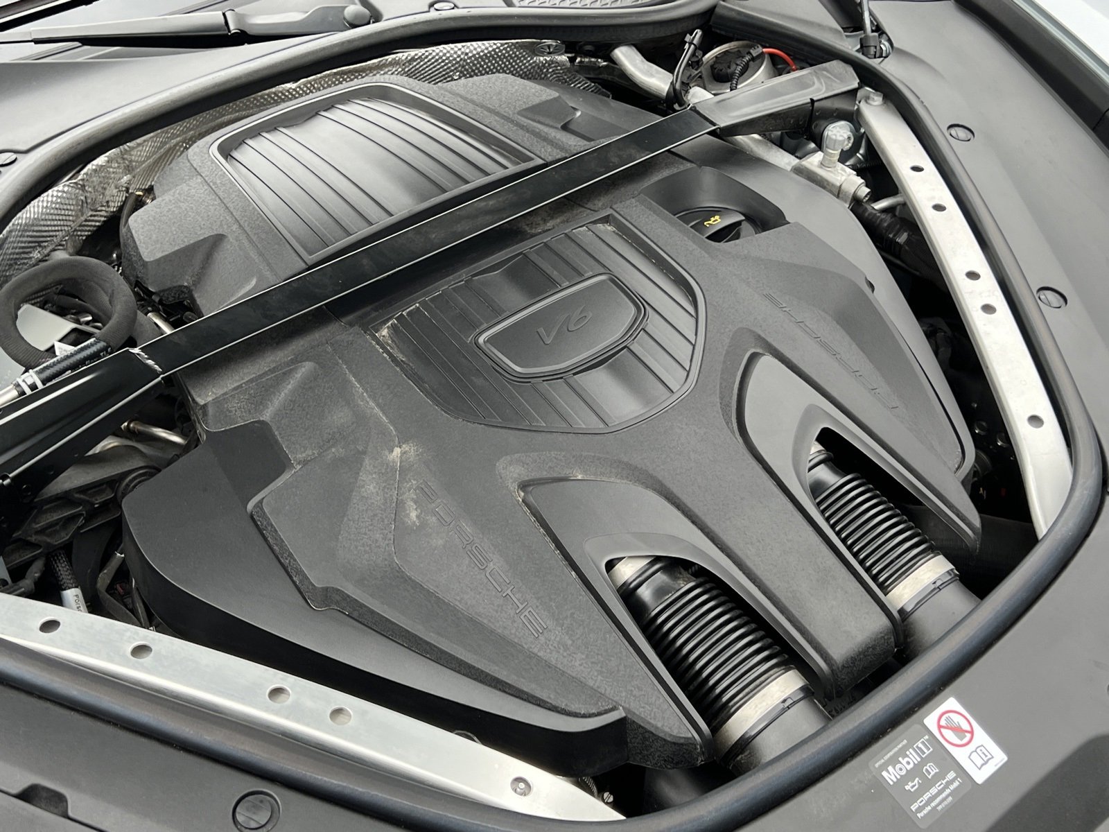 Certified 2025 Porsche Panamera 4 image 35