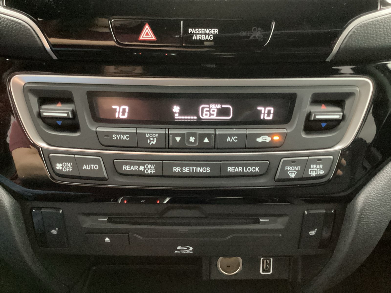 Used 2021 Honda Pilot Touring image 24