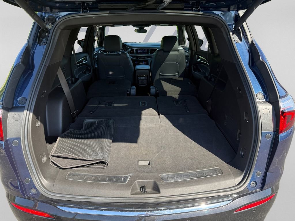 Used 2022 Buick Enclave Essence w/ LPO, Touring Package AWD/4WD image 33