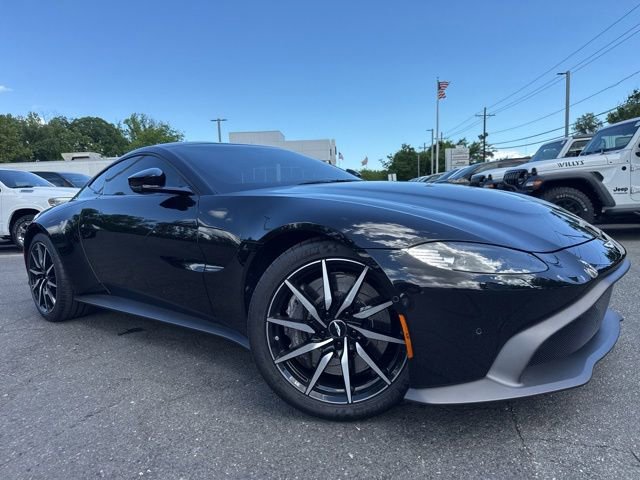 Used 2020 Aston Martin V8 Vantage Coupe RWD image 1