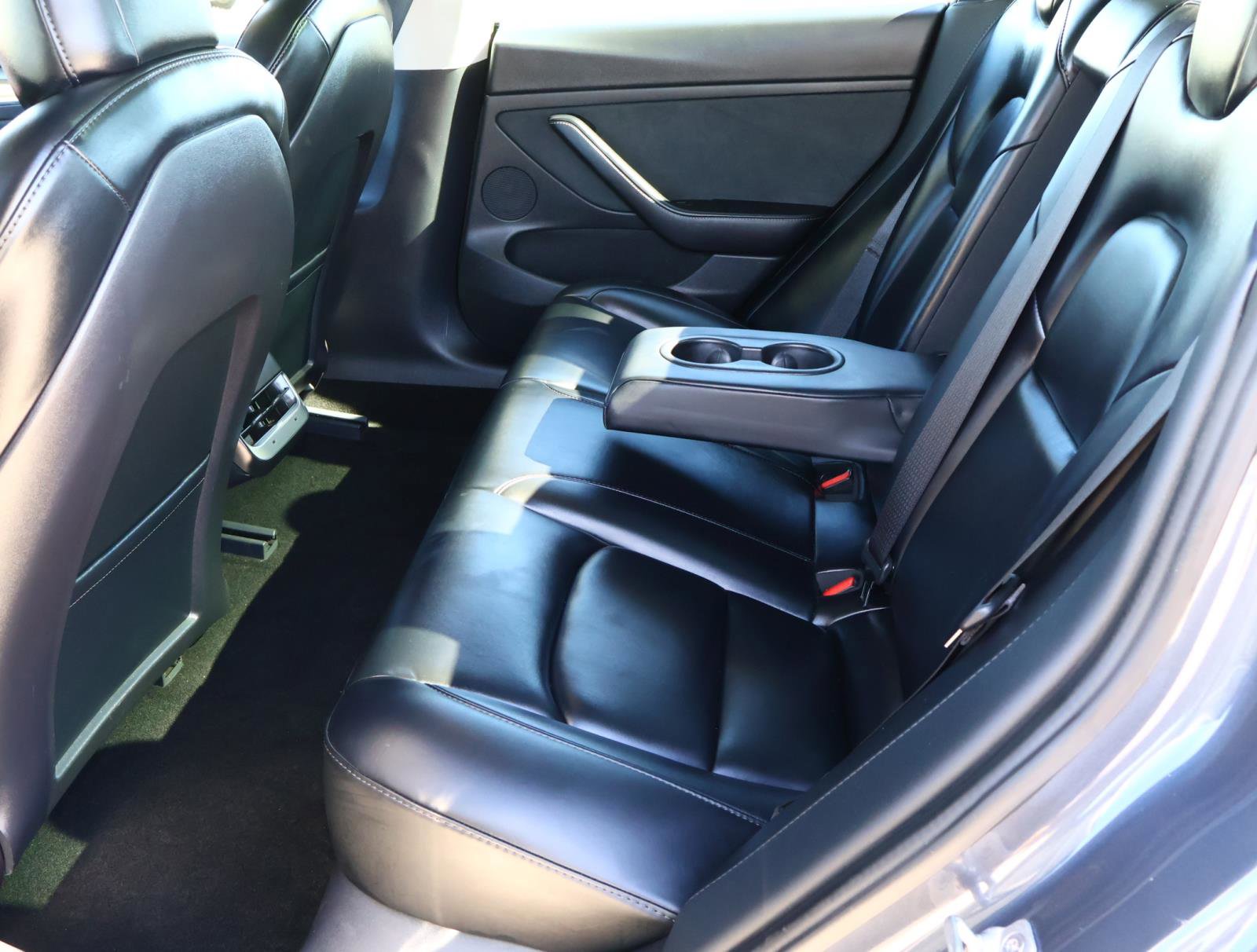 Used 2022 Tesla Model 3 Long Range image 17