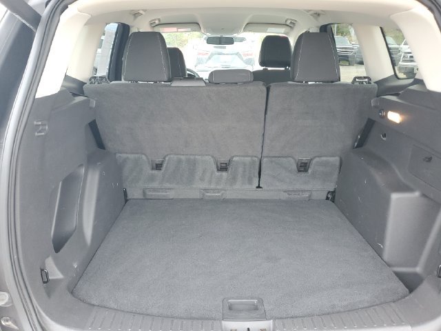 Used 2017 Ford Escape SE w/ Equipment Group 201A AWD/4WD image 7
