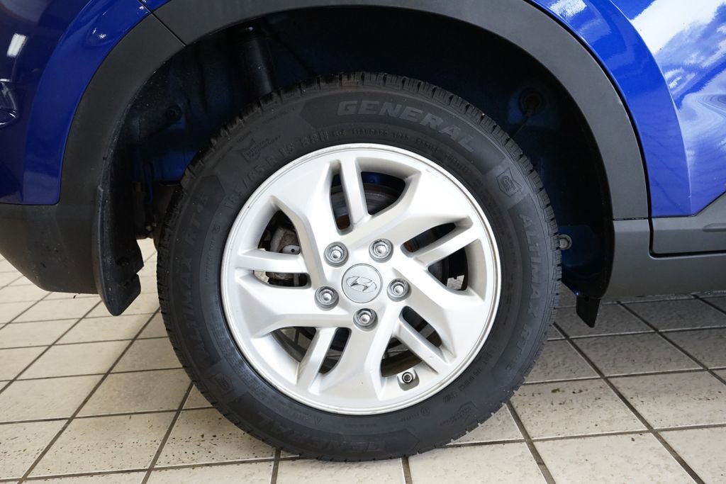 Used 2020 Hyundai Venue SEL image 49