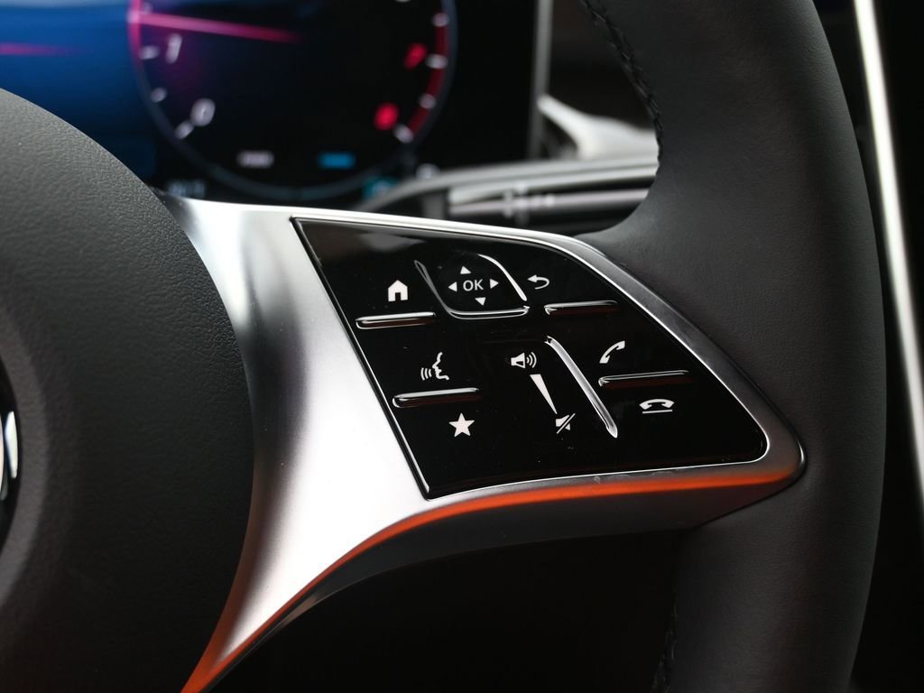 New 2025 Mercedes-Benz GLC 300 4MATIC image 10