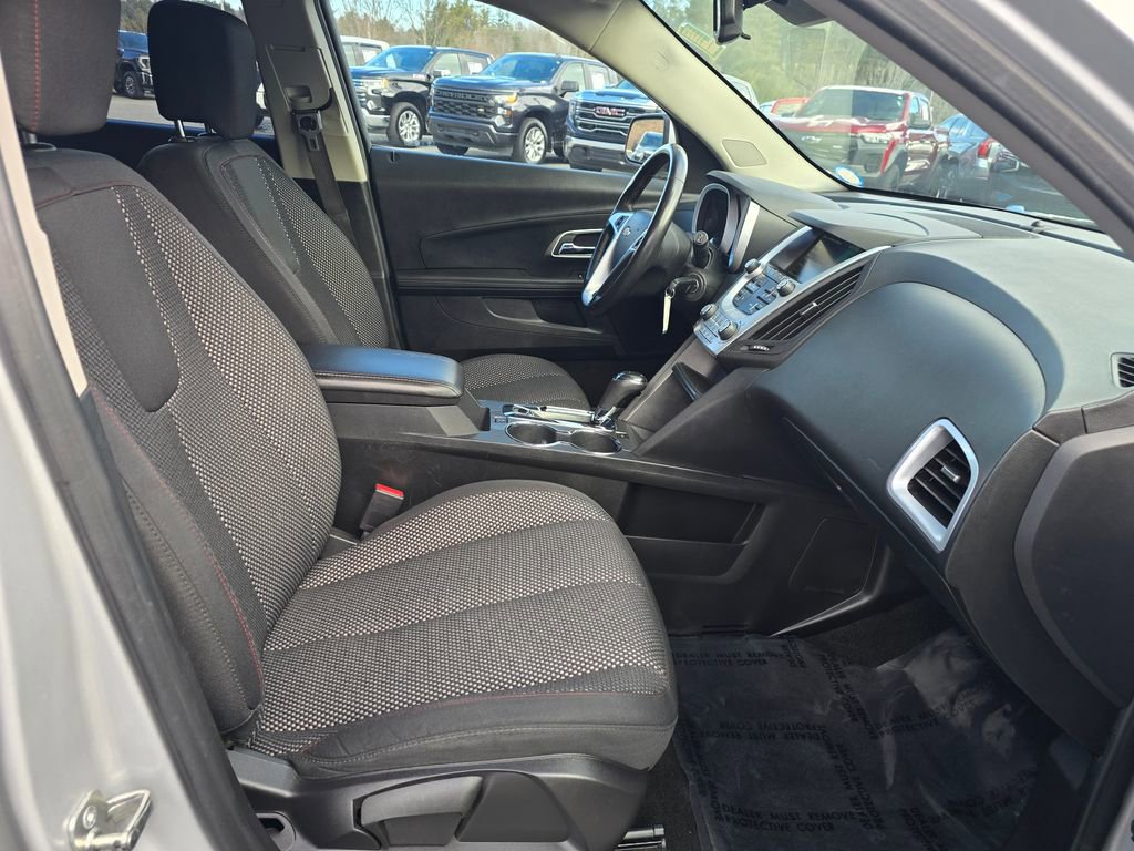 Used 2017 Chevrolet Equinox LT w/ Convenience Package image 27