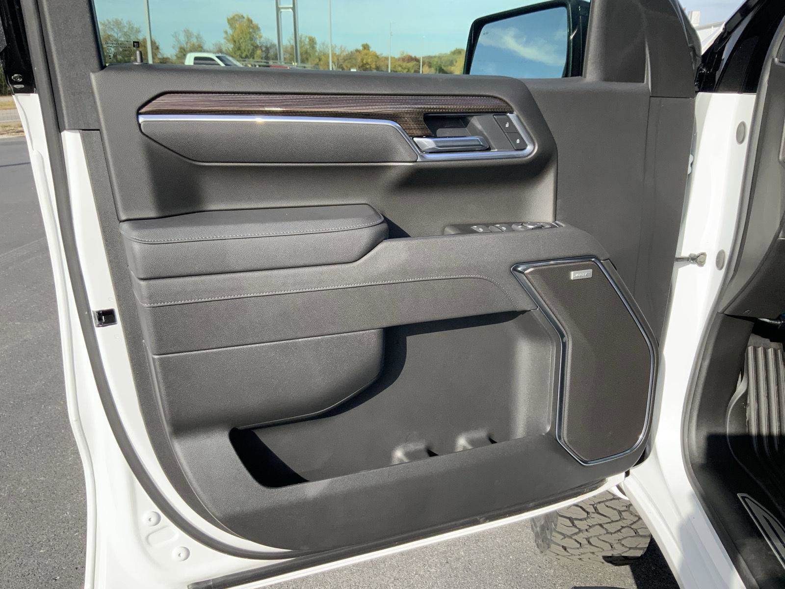 New 2025 Chevrolet Silverado 1500 RST image 27