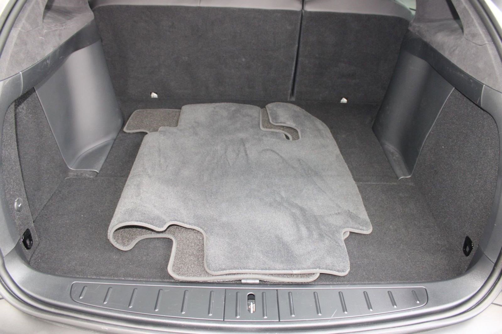 Used 2020 Tesla Model X Long Range image 29