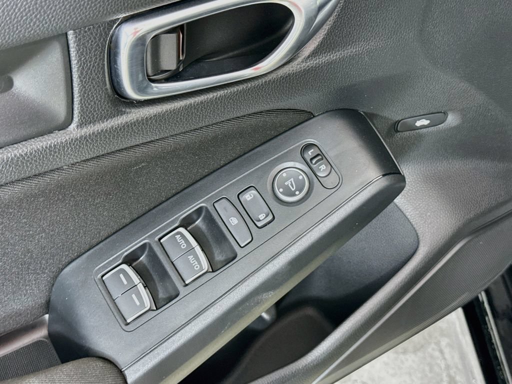 Certified 2025 Honda Civic Sport image 18