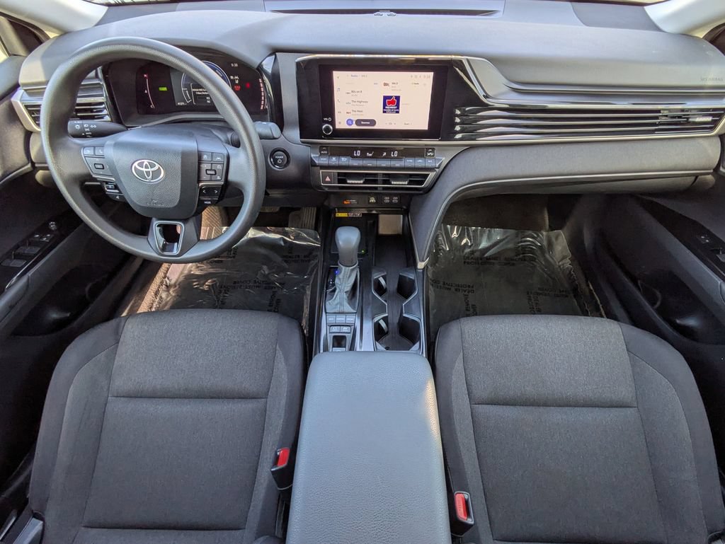 Used 2025 Toyota Camry LE FWD image 14
