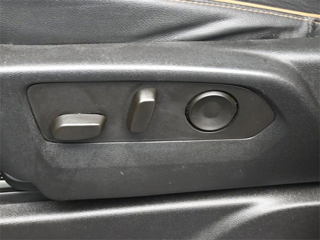 Used 2023 GMC Yukon AT4 w/ AT4 Premium Package image 19