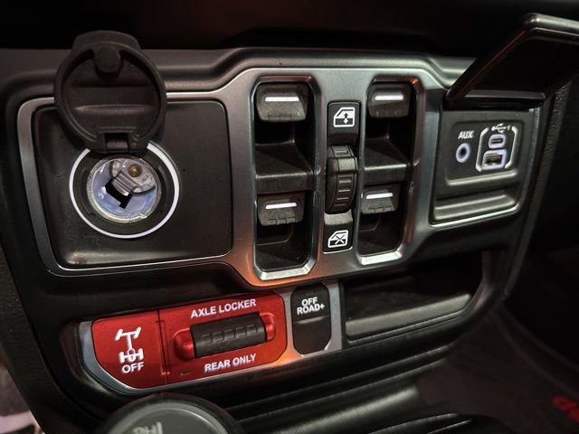 Used 2021 Jeep Gladiator Mojave w/ Uconnect 4C Nav & Sound Group image 13