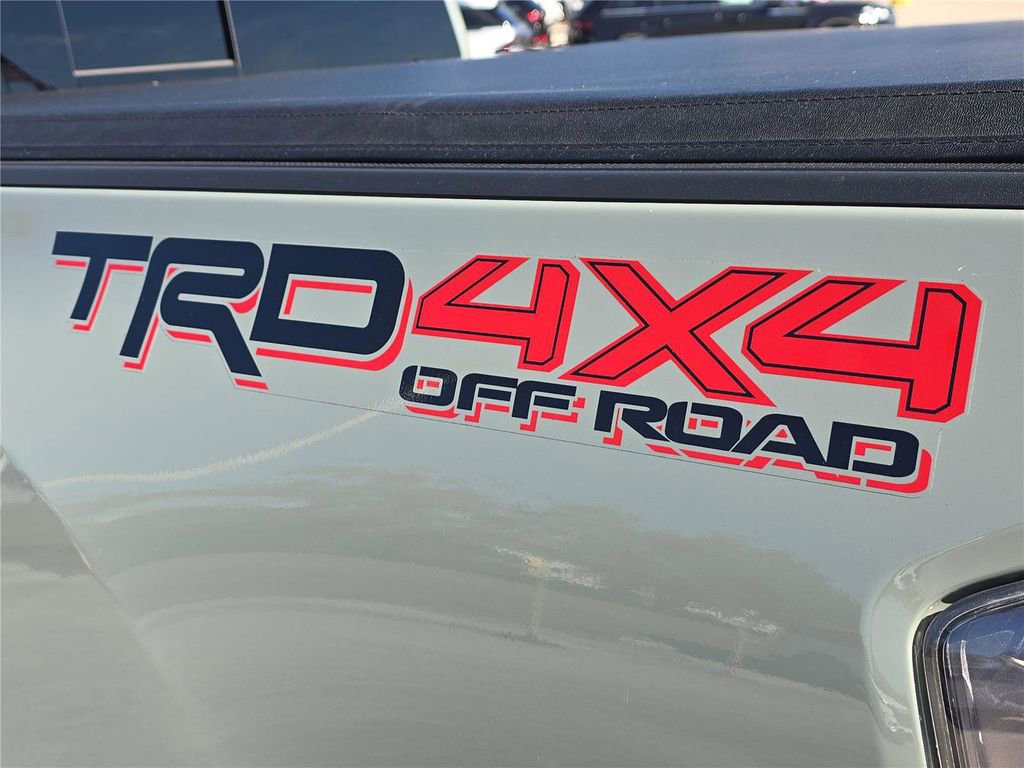 Used 2023 Toyota Tacoma TRD Off-Road w/ Advanced Technology Package image 9