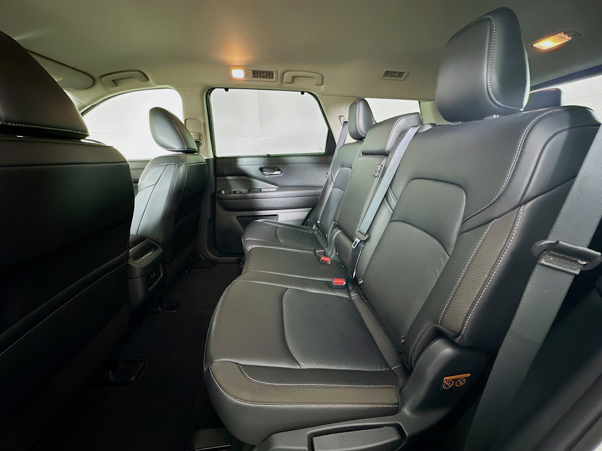 Used 2024 Nissan Pathfinder SL image 28