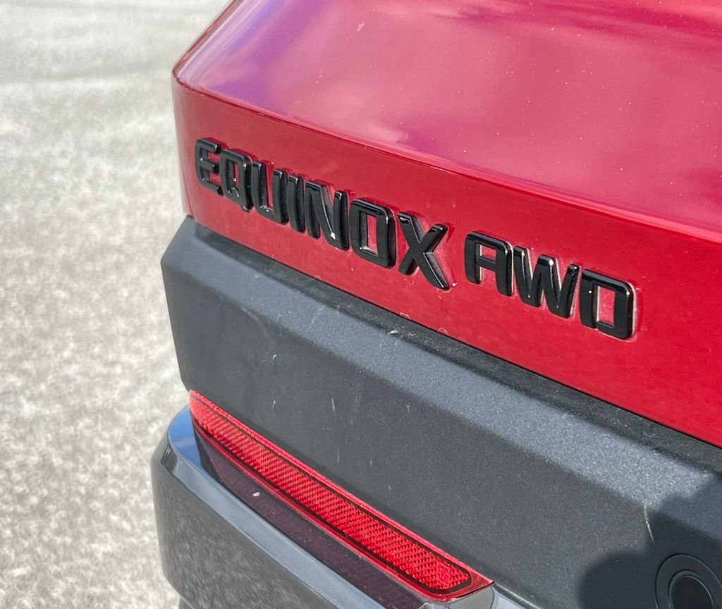 Used 2025 Chevrolet Equinox ACTIV w/ Safety and Technology Package image 15