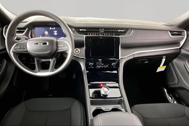New 2026 Jeep Grand Cherokee Laredo RWD image 6