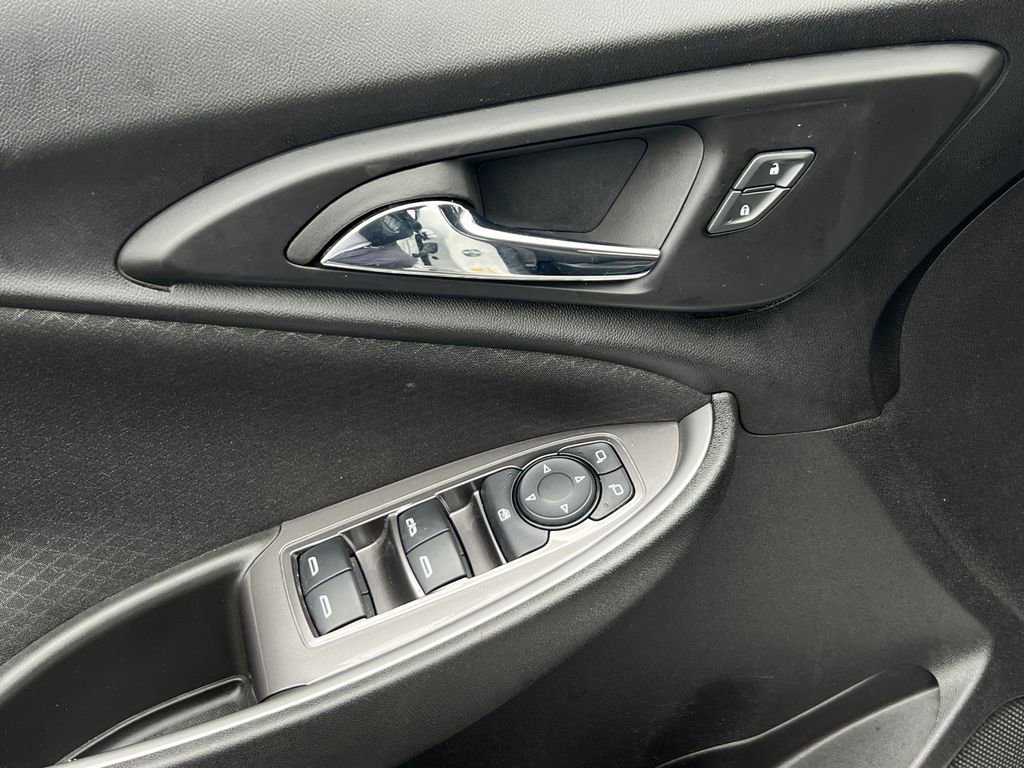 Used 2023 Chevrolet Malibu LT image 15