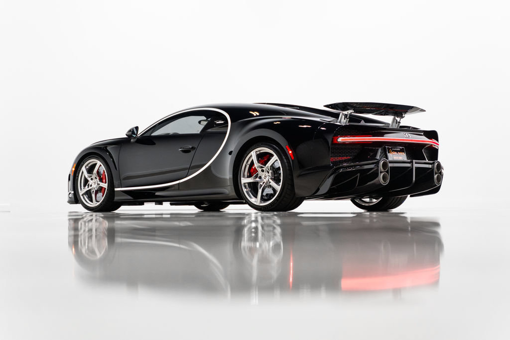 Used 2022 Bugatti Chiron Super Sport AWD/4WD image 5