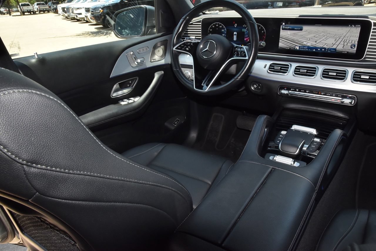 Used 2024 Mercedes-Benz GLS 450 4MATIC image 16