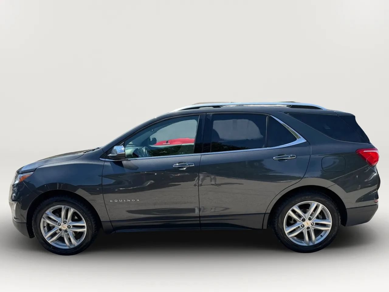 Used 2018 Chevrolet Equinox Premier AWD/4WD image 6