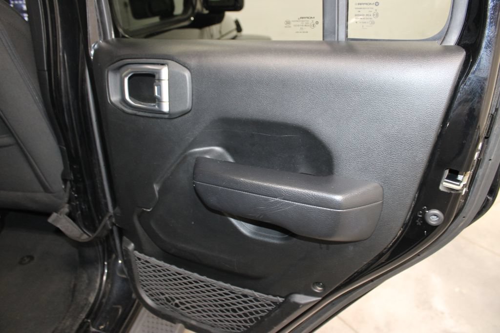 Used 2023 Jeep Wrangler Unlimited Sport AWD/4WD image 27