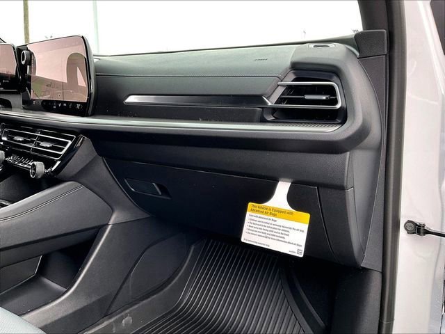 New 2026 Chevrolet Traverse LT w/ Driver Confidence Package image 28