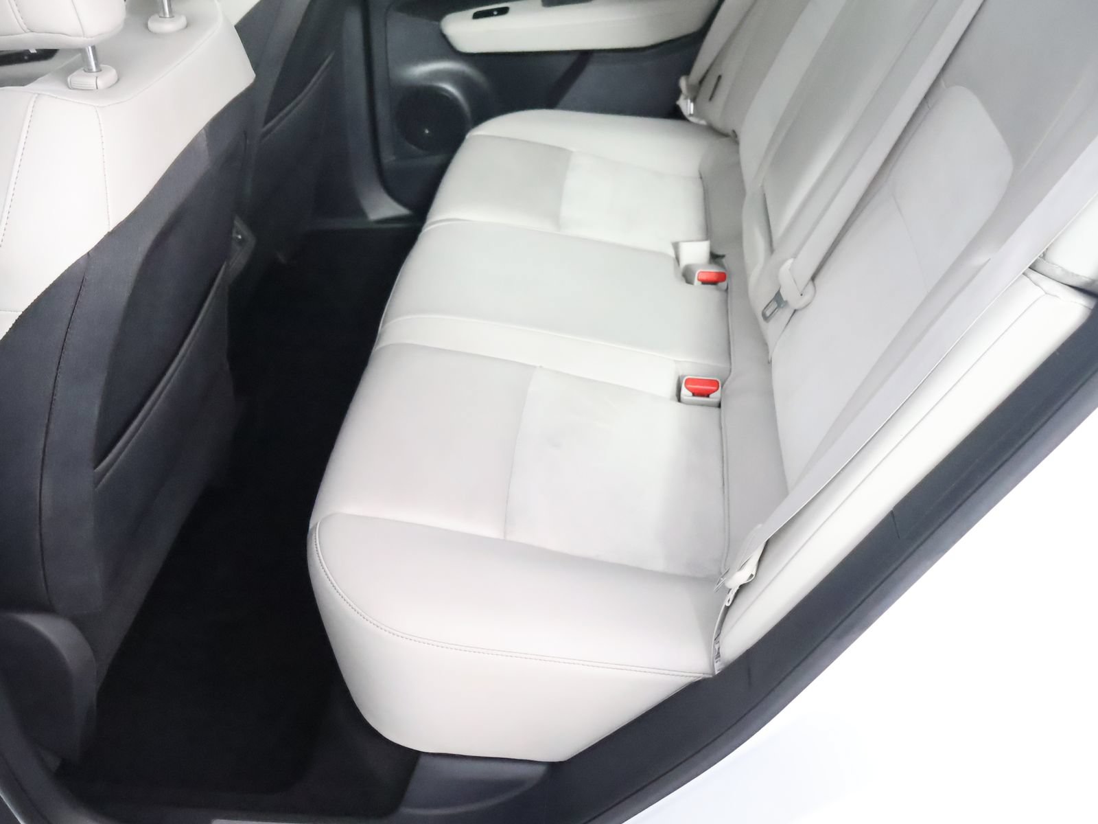 Used 2023 Nissan Ariya AWD image 43
