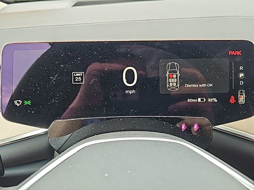 Used 2025 Volvo EX90 Plus image 16