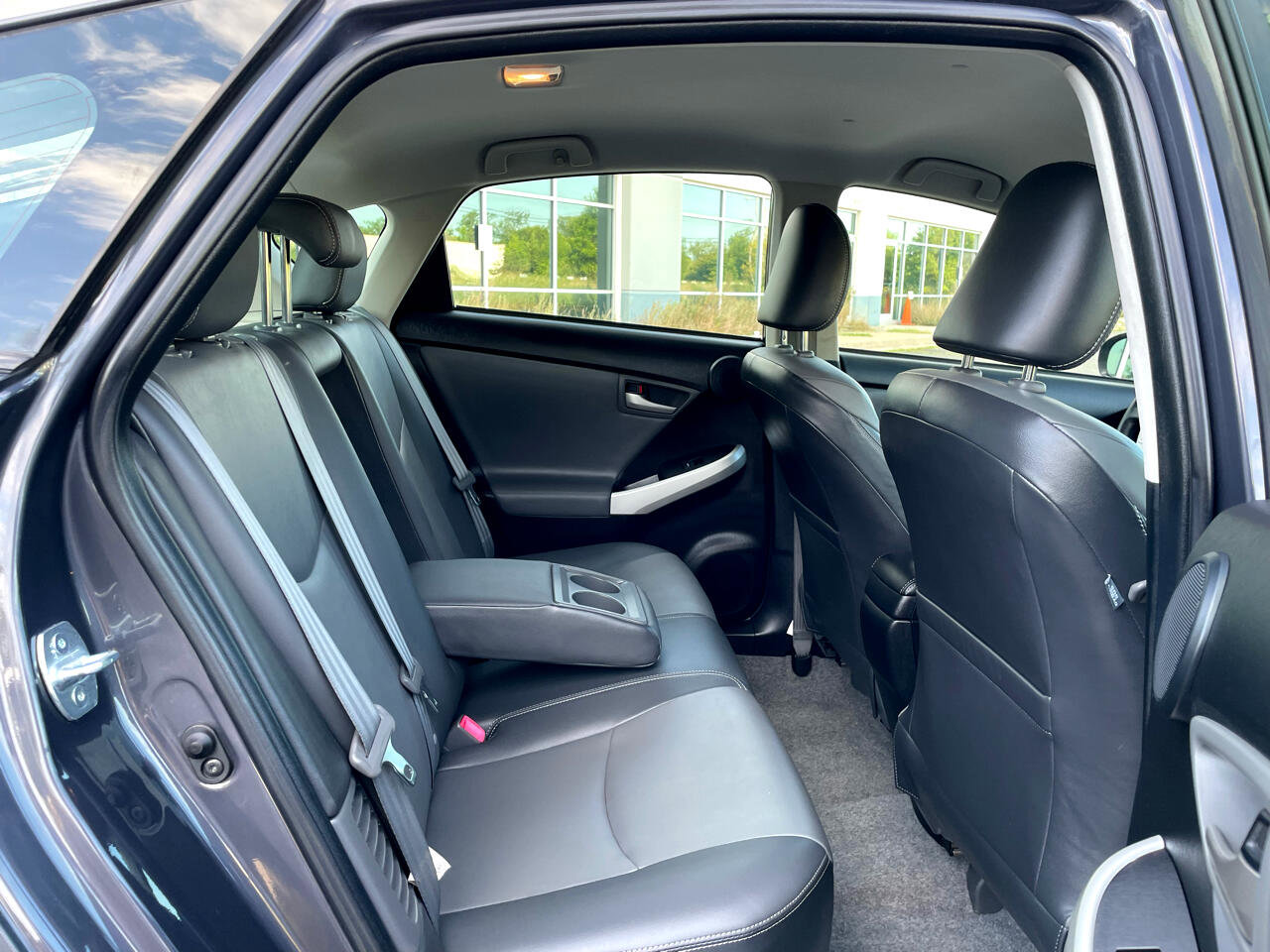 Used 2014 Toyota Prius Three image 17