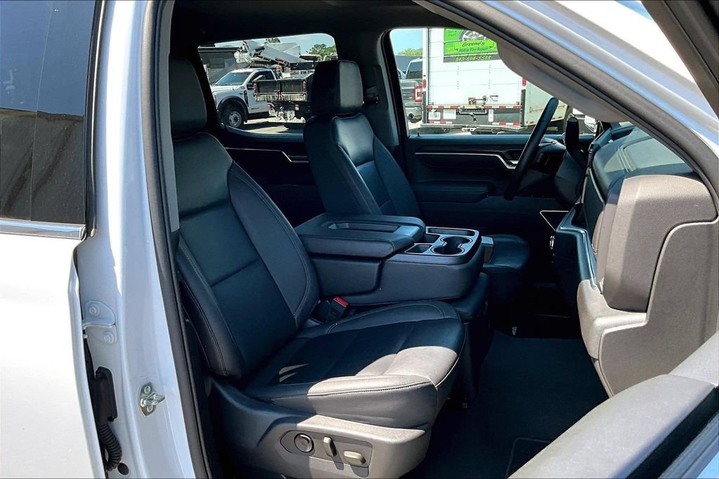 Used 2025 GMC Sierra 1500 SLT AWD/4WD image 32