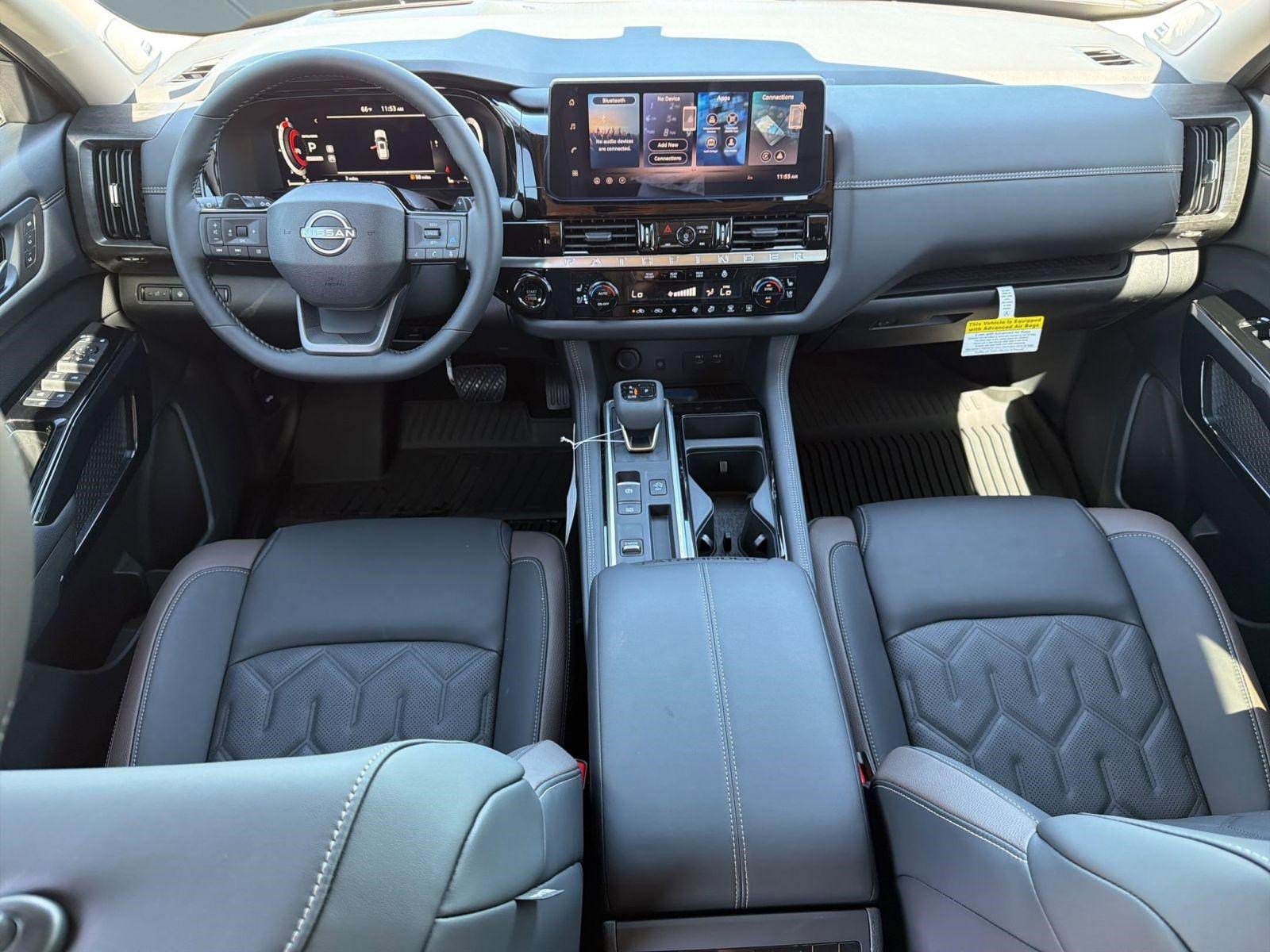 New 2026 Nissan Pathfinder Platinum image 17