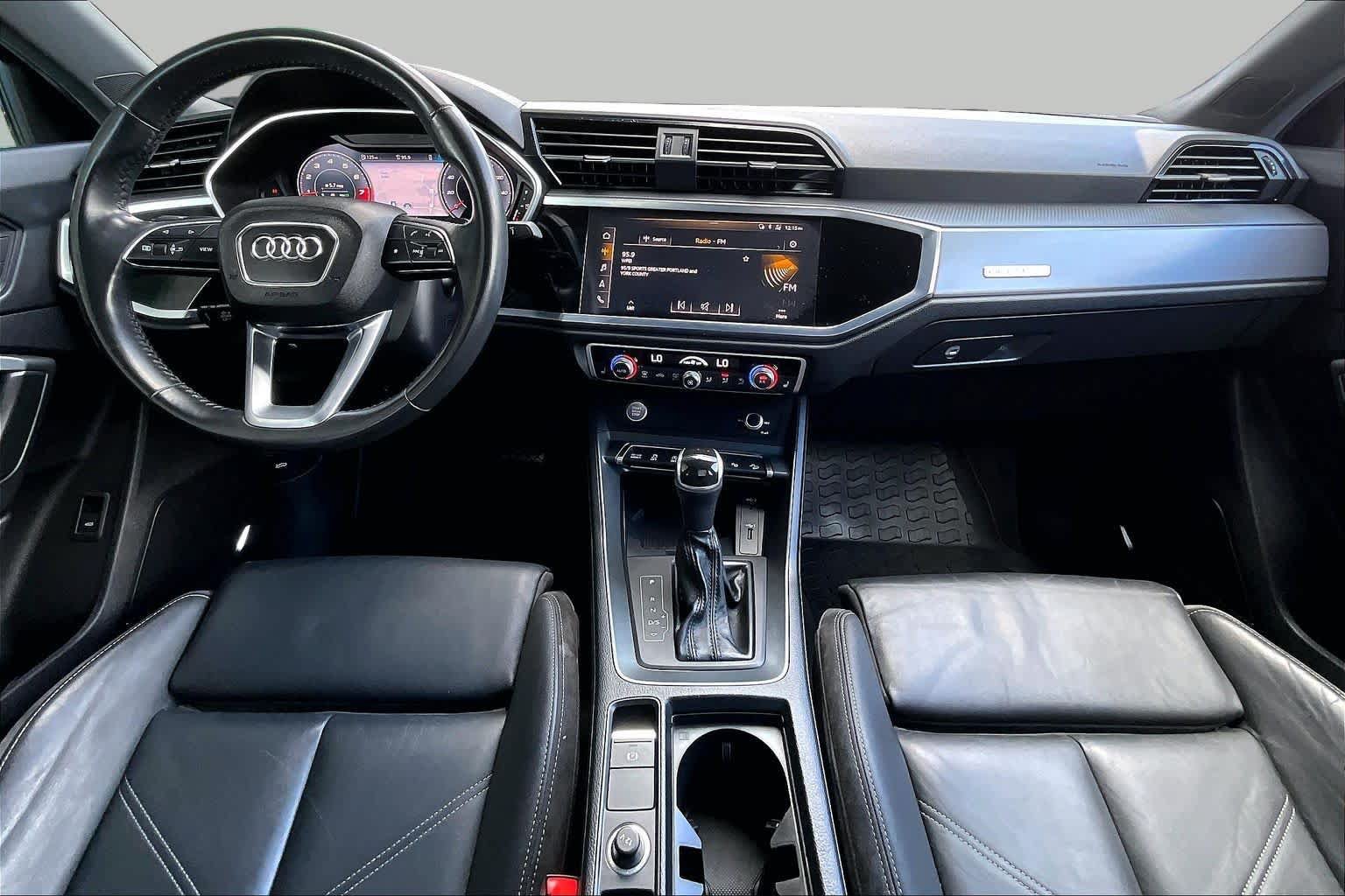 Used 2020 Audi Q3 2.0T Prestige AWD/4WD image 16