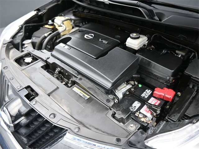 Used 2015 Nissan Murano SL w/ Cargo Package w/Cover image 10