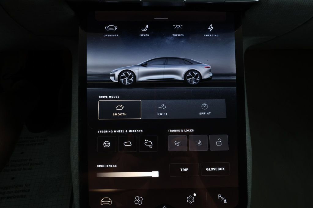 Used 2023 Lucid Air Touring image 18