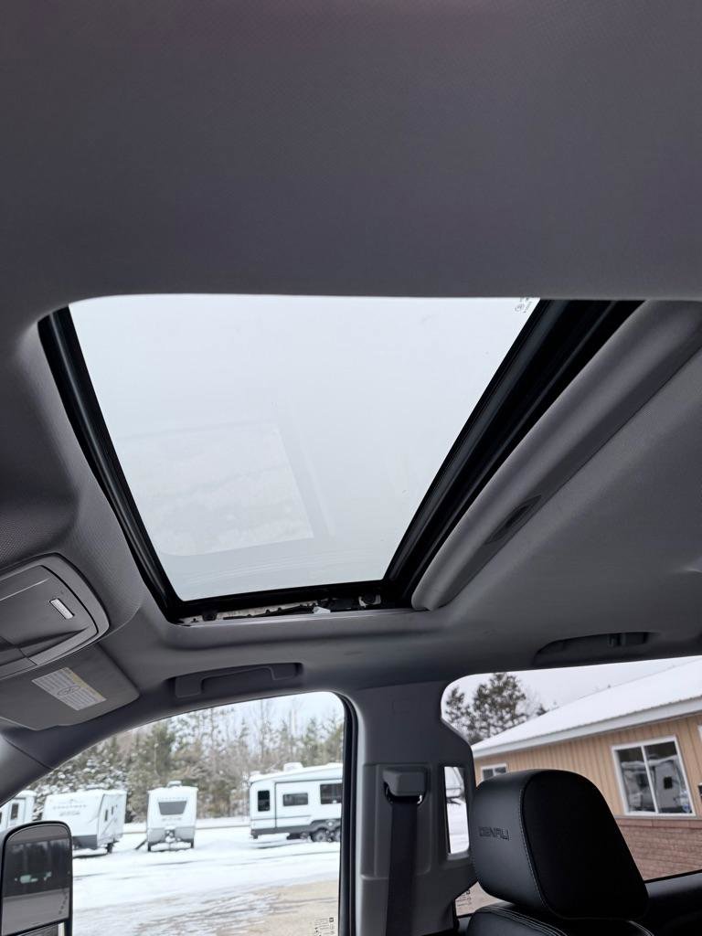 Used 2015 GMC Sierra 3500 Denali w/ Duramax Plus Package image 11