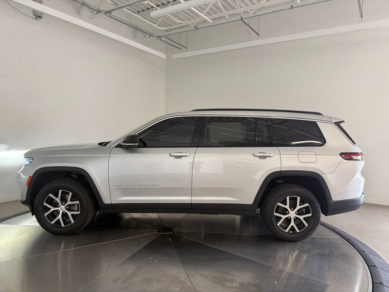 Used 2024 Jeep Grand Cherokee L Limited AWD/4WD image 6