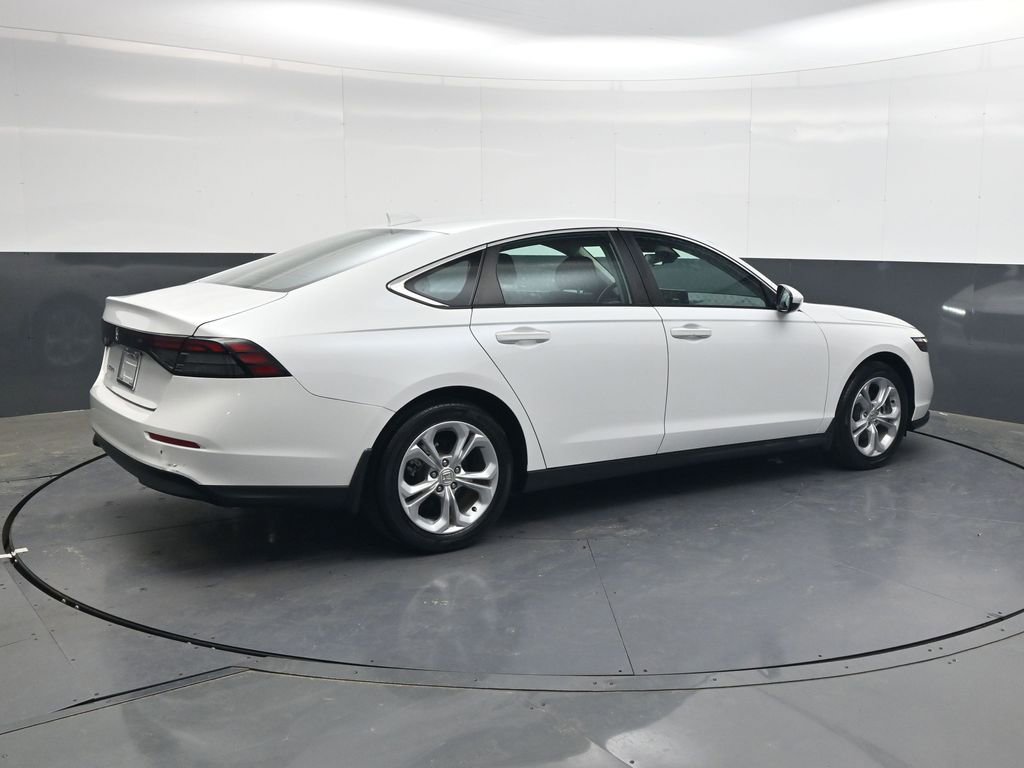 Used 2023 Honda Accord LX image 4