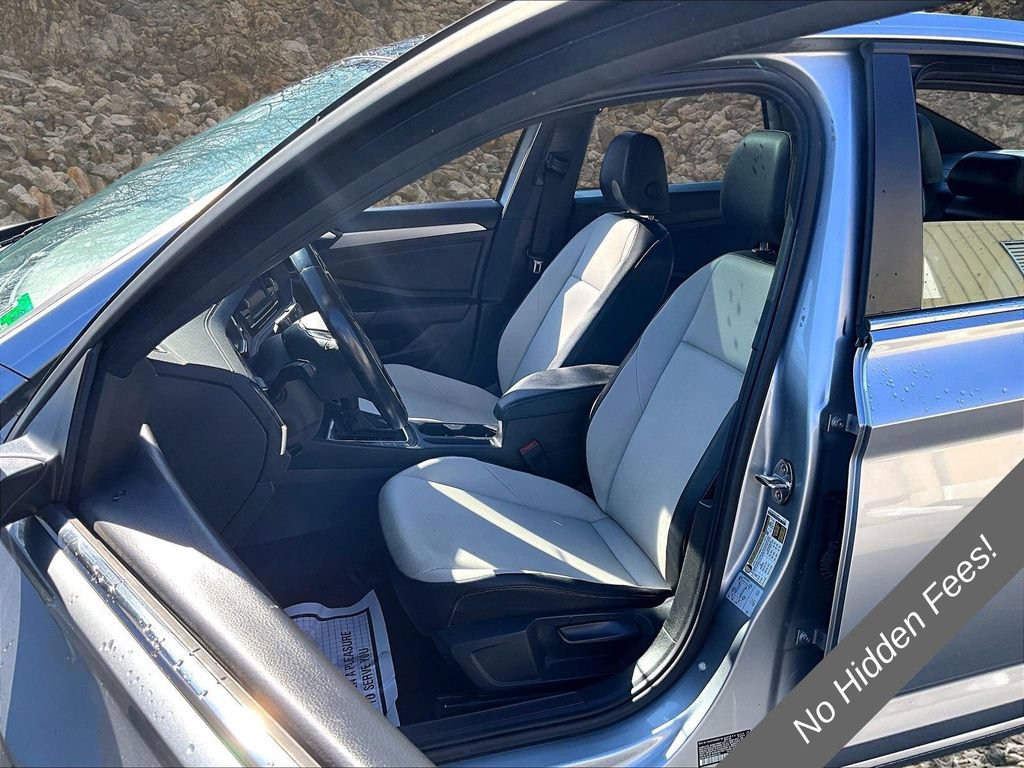 Used 2020 Volkswagen Jetta R-Line FWD image 22