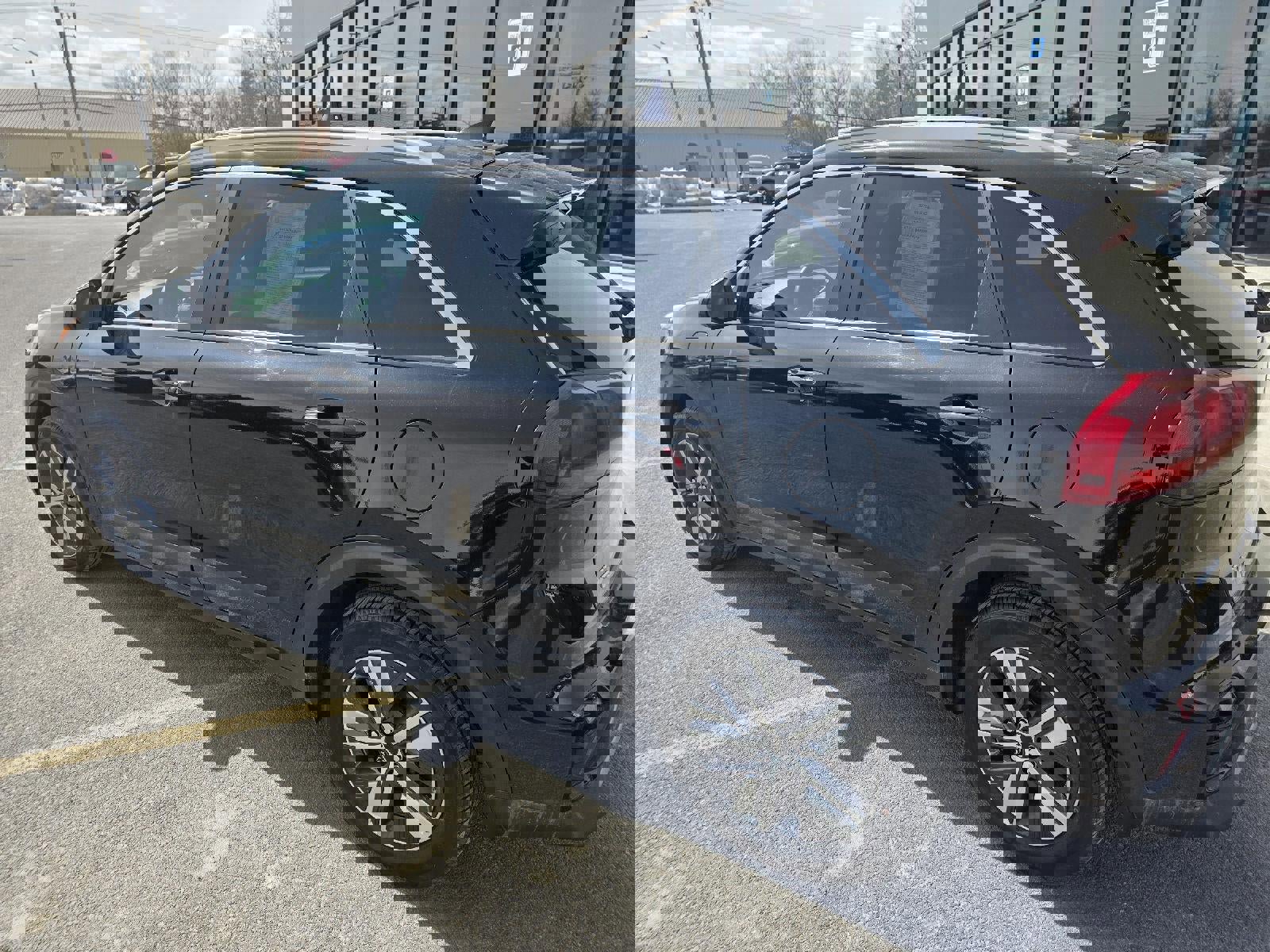 Certified 2022 Kia Niro LXS image 3