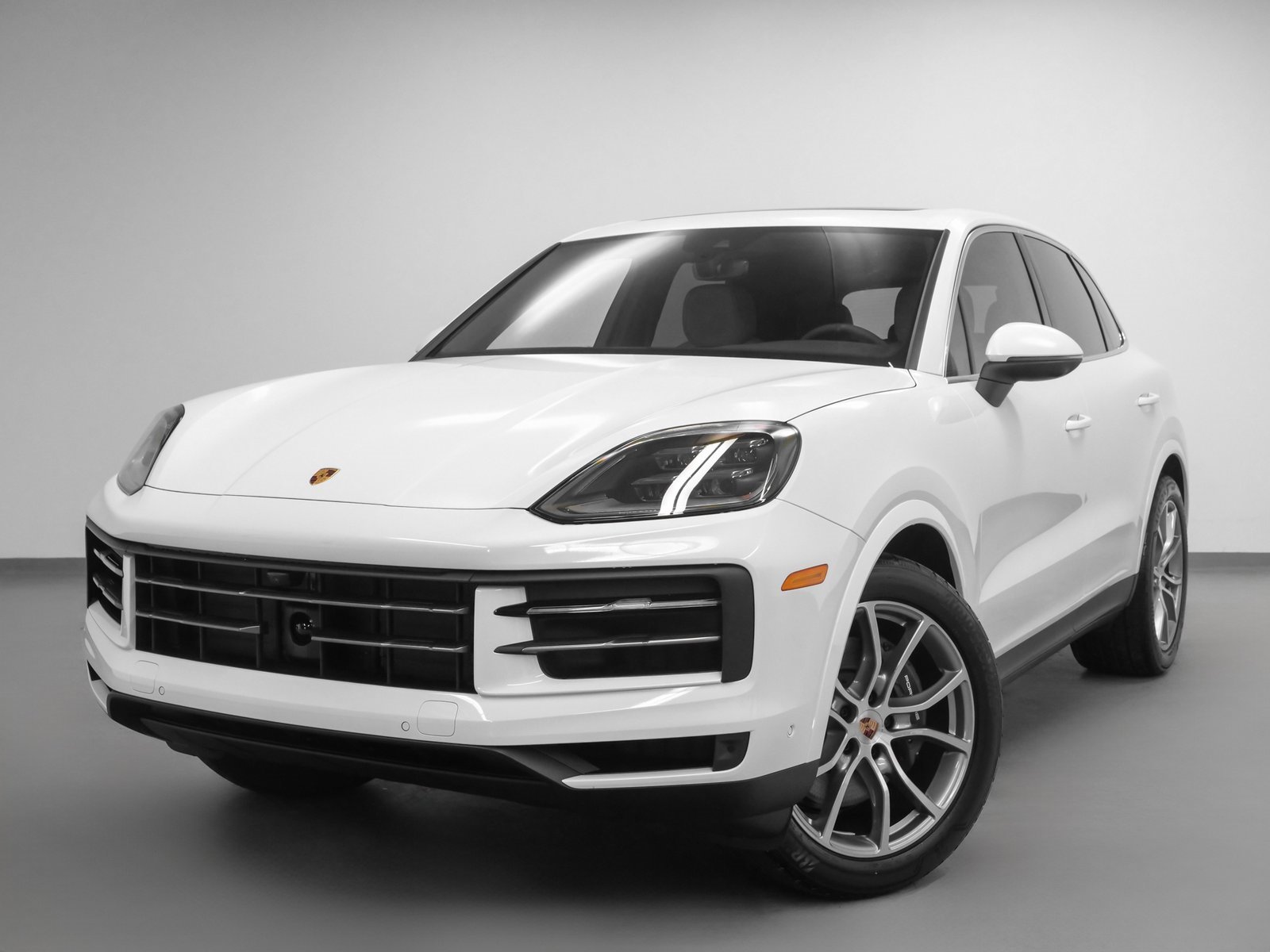 Used 2025 Porsche Cayenne image 1