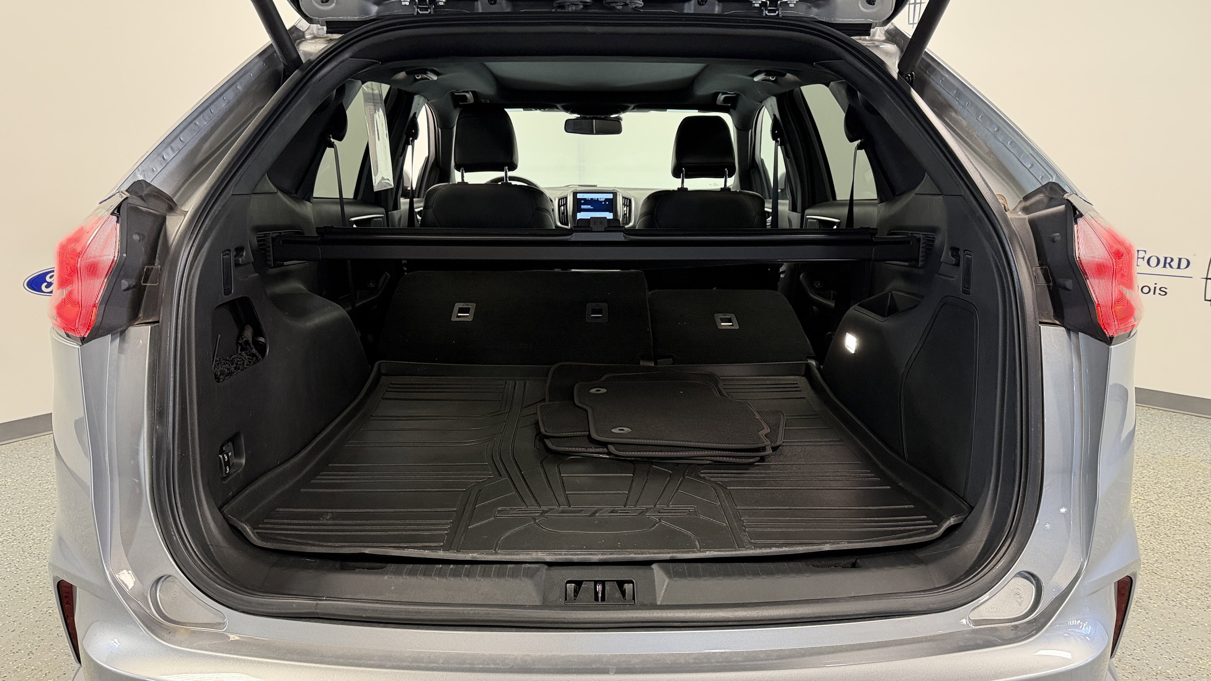 Used 2024 Ford Edge ST w/ Equipment Group 401A image 33