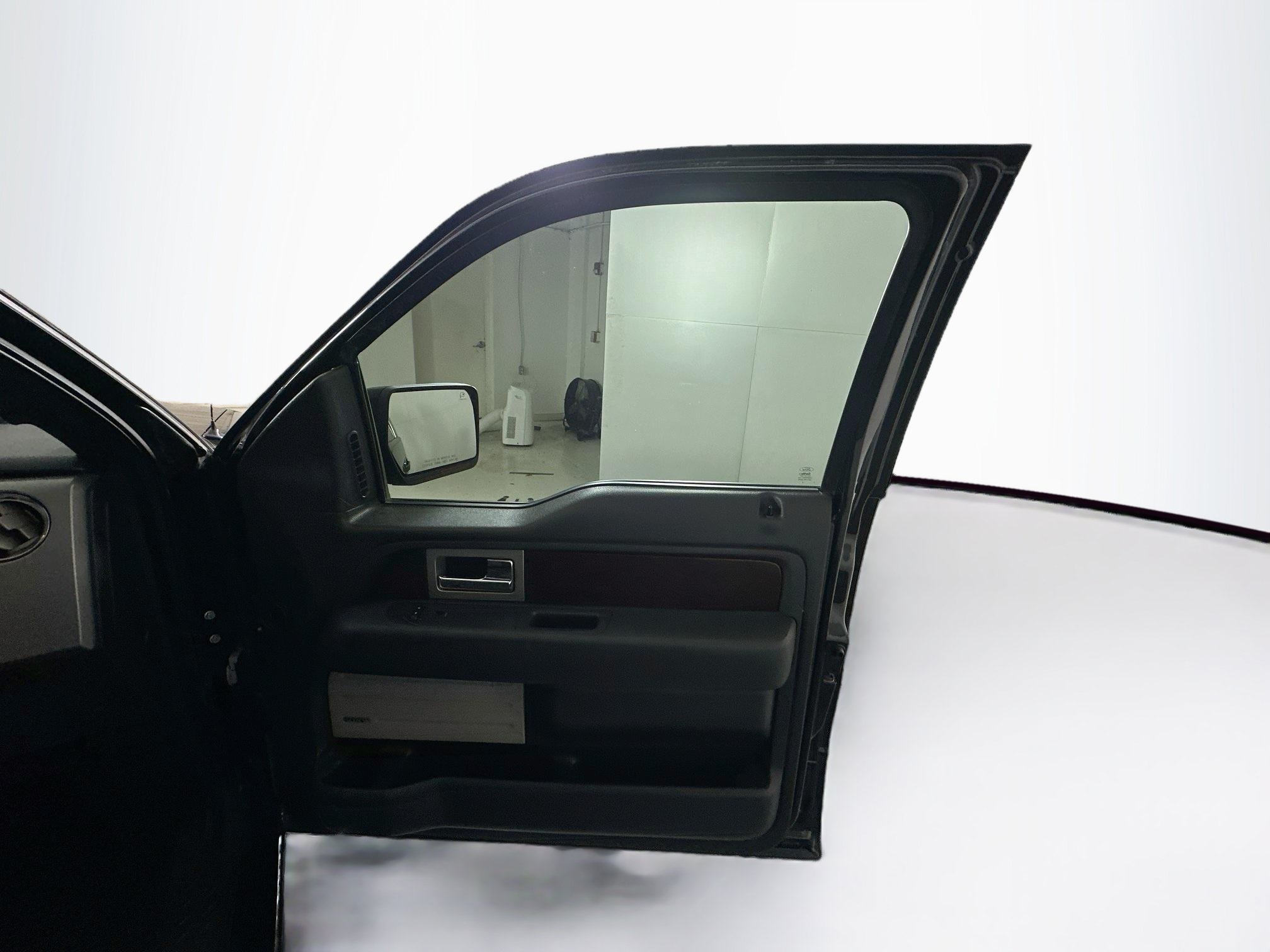 Used 2012 Ford F150 Lariat w/ Lariat Plus Pkg RWD image 32