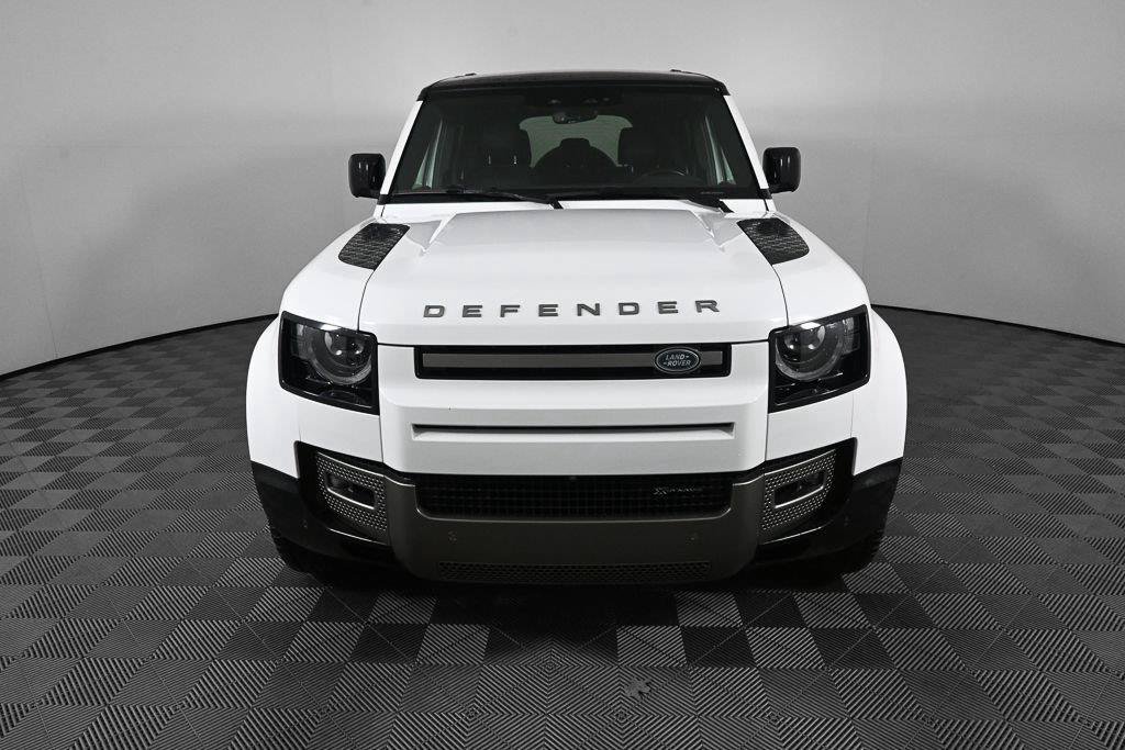 Used 2023 Land Rover Defender 110 X-Dynamic SE AWD/4WD image 32