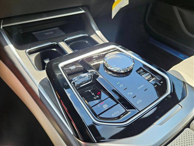 Used 2025 BMW i7 eDrive50 w/ M Sport Package image 15