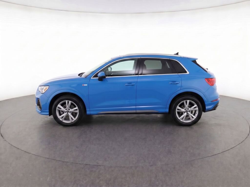 Used 2020 Audi Q3 2.0T Premium Plus w/ Premium Plus Package AWD/4WD image 6