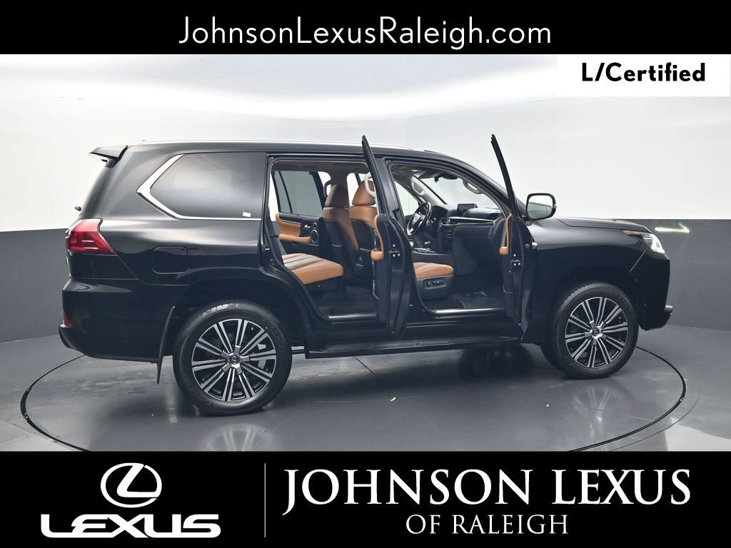 Used 2021 Lexus LX 570 4WD w/ Luxury Package image 34