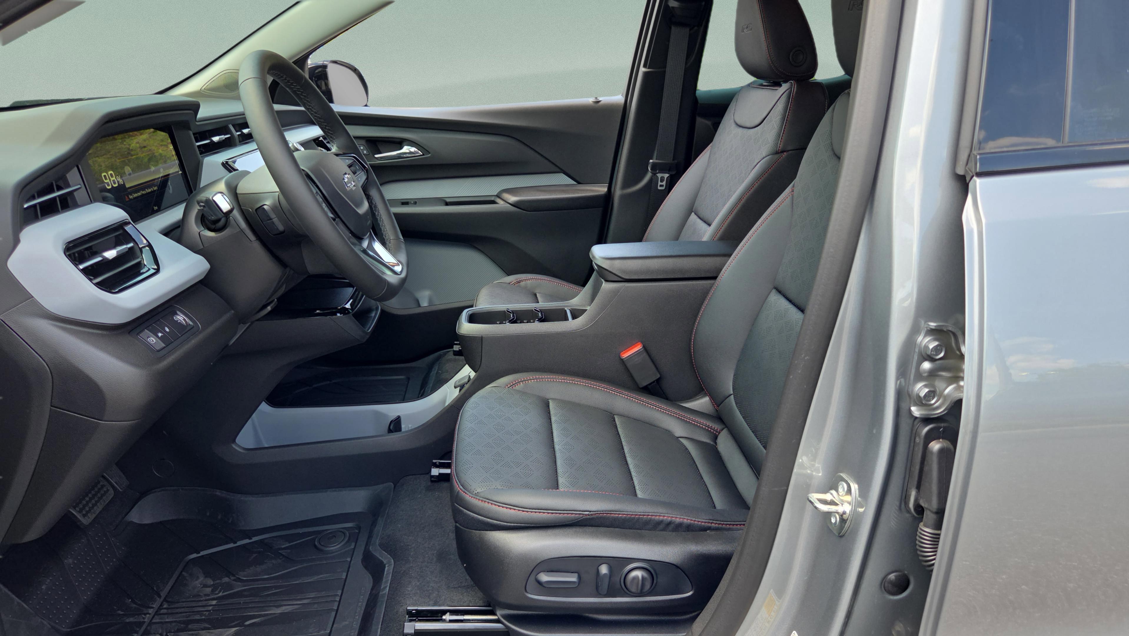 New 2027 Chevrolet Bolt RS w/ LPO, All-Weather Package FWD image 9