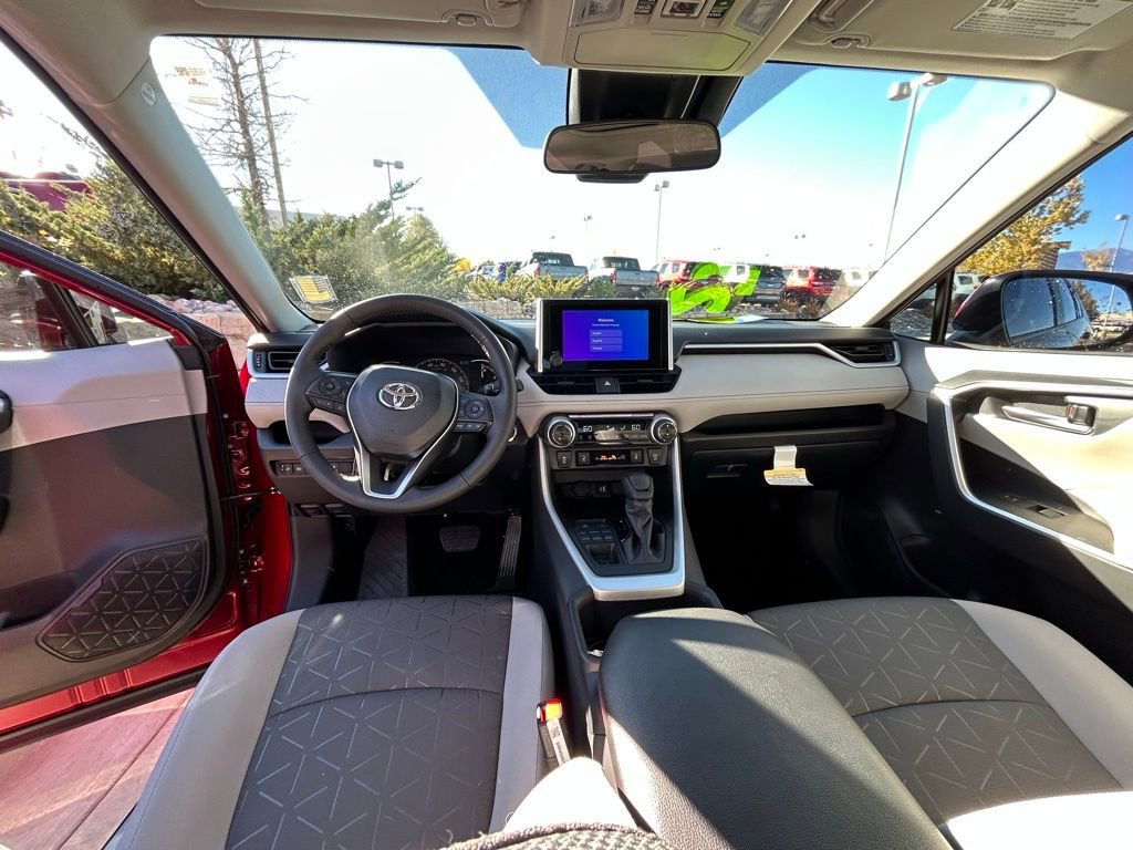 Used 2025 Toyota RAV4 XLE image 12