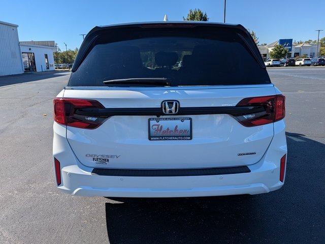New 2026 Honda Odyssey Touring image 8